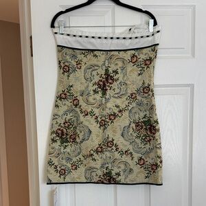Commense Floral Tapestry Strapless Mini Dress - Small